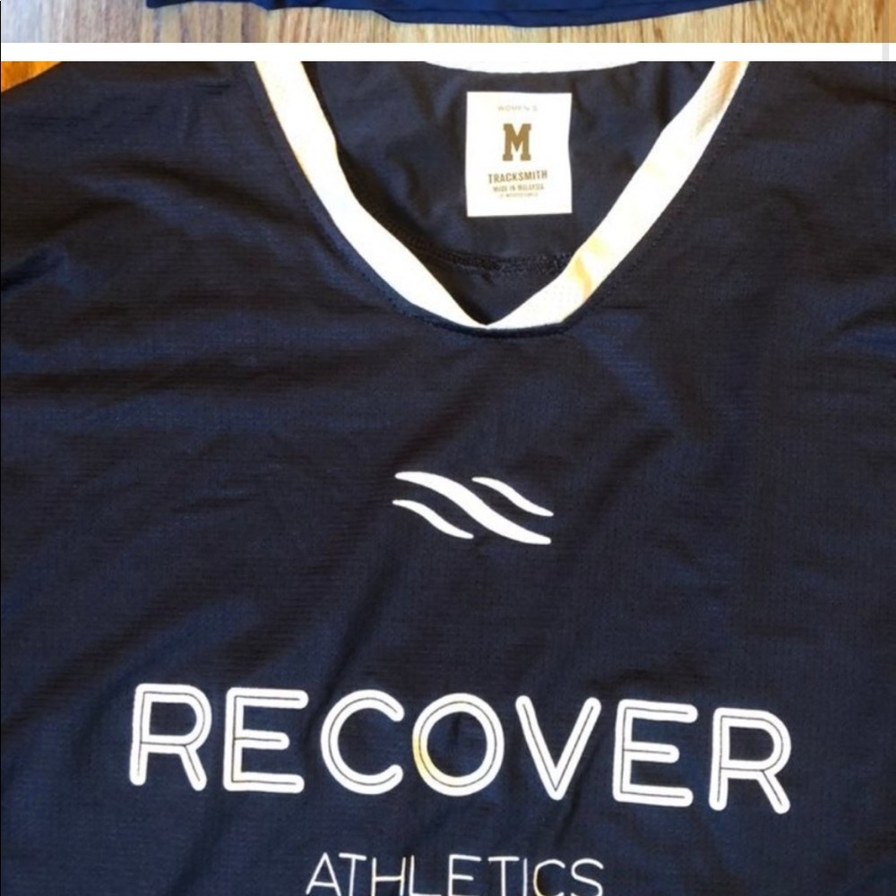 Tracksmith long sleeve shirt size medium